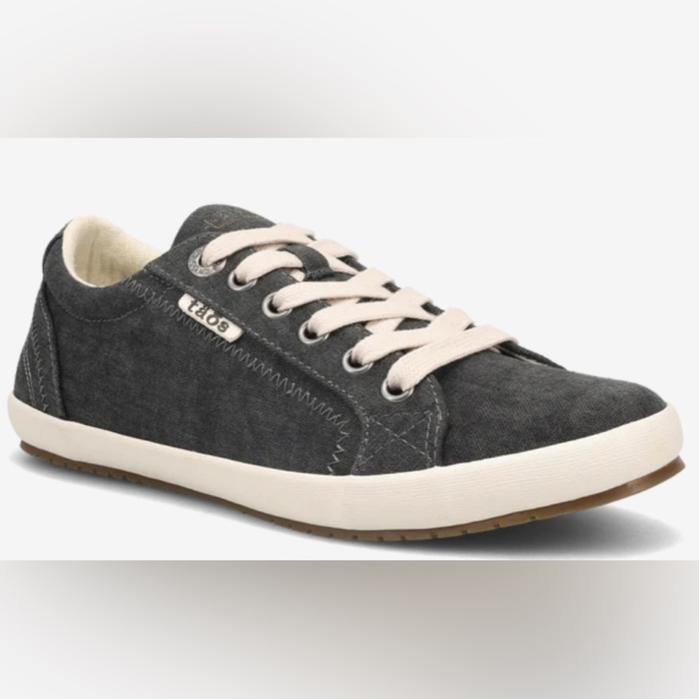 Taos Star Size 6.5 Charcoal Wash Canvas